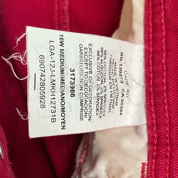 Lee’s Classic Fit Women’s Capri - Picture 9 of 10